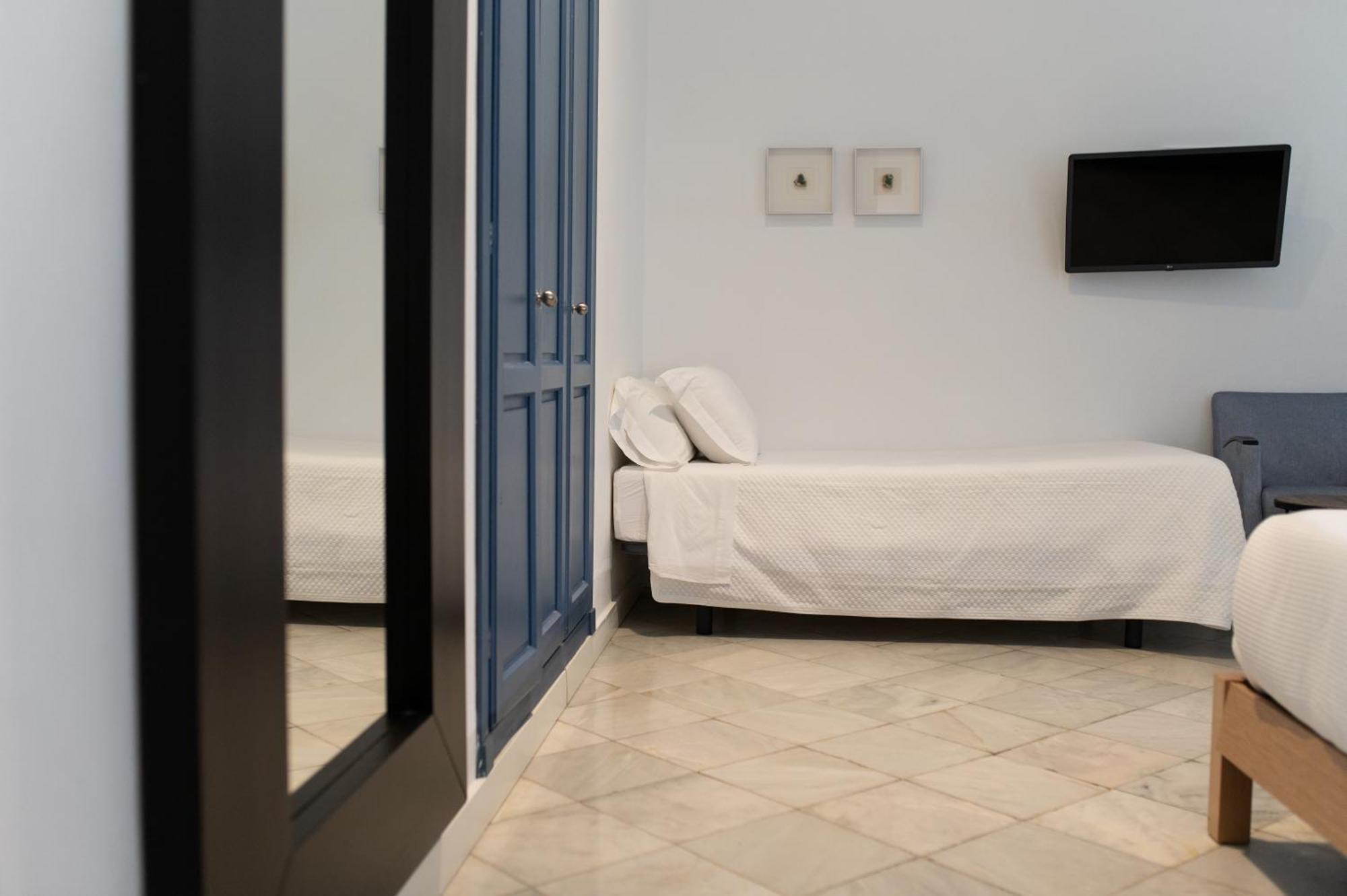 Apartahotel Siglo XIX Tarifa Bagian luar foto