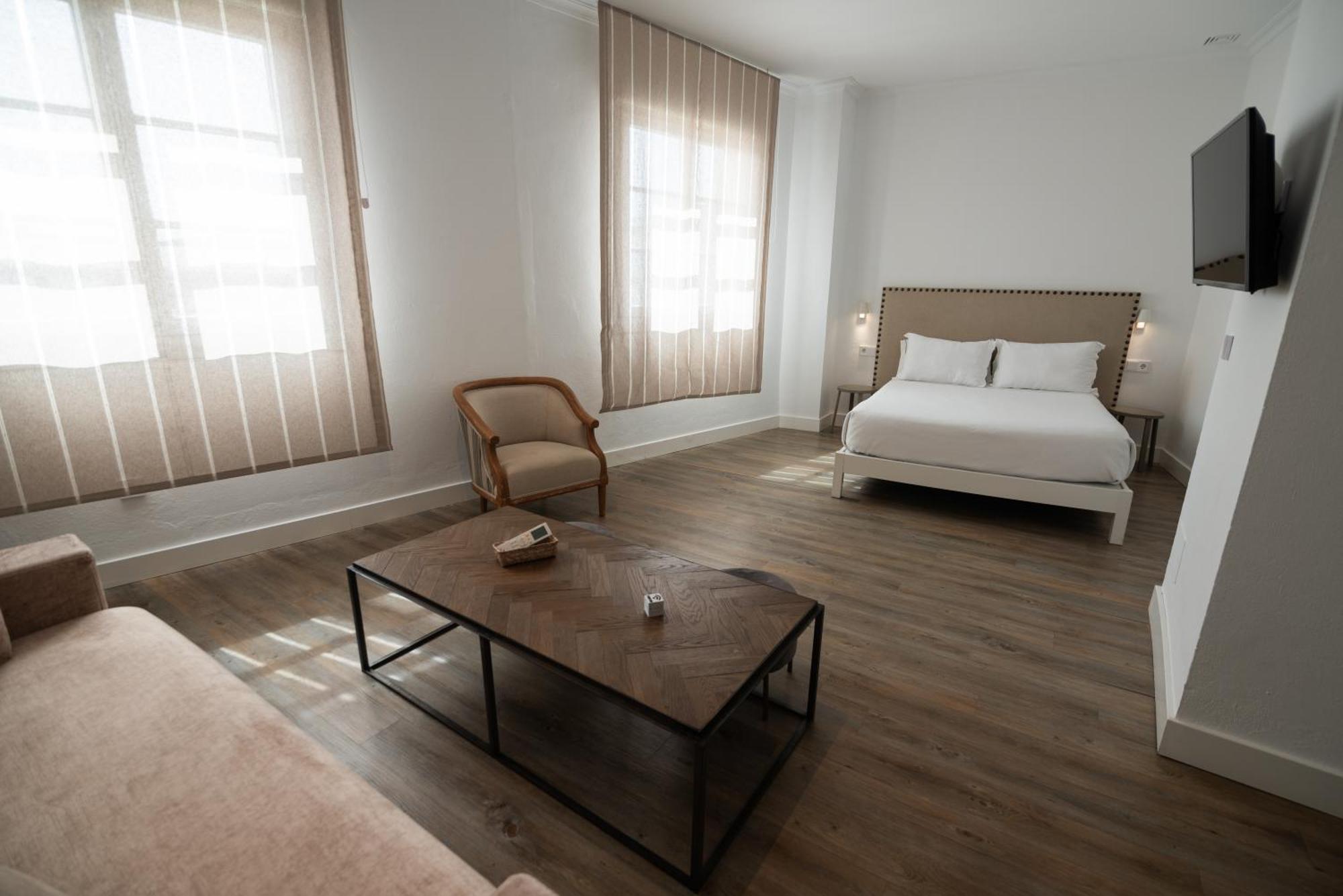 Apartahotel Siglo XIX Tarifa Bagian luar foto